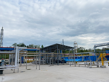 利用具有1000 kg/h氣化能力的大型蒸汽汽化器，滿足生產需要，維護安全生產